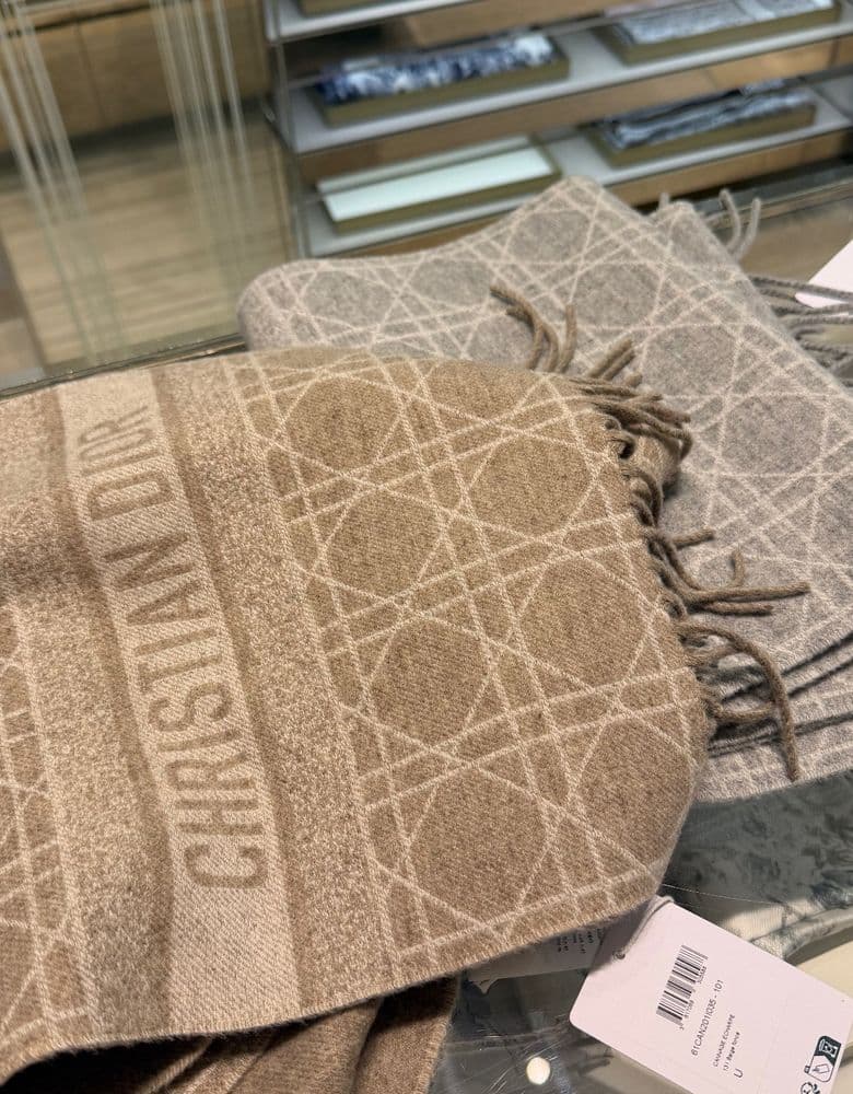 디올 겨울 신상 까나쥬 캐시미어 머플러 언박싱&착샷