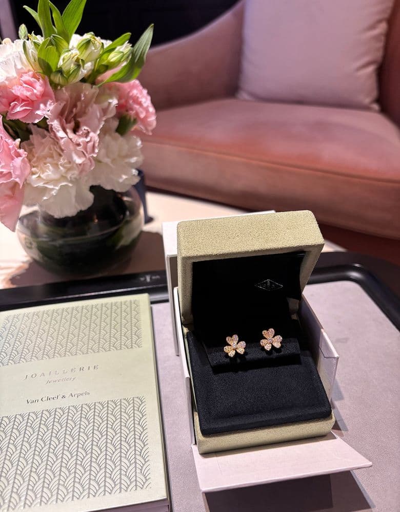 Van Cleef & Arpels Frivole Earrings