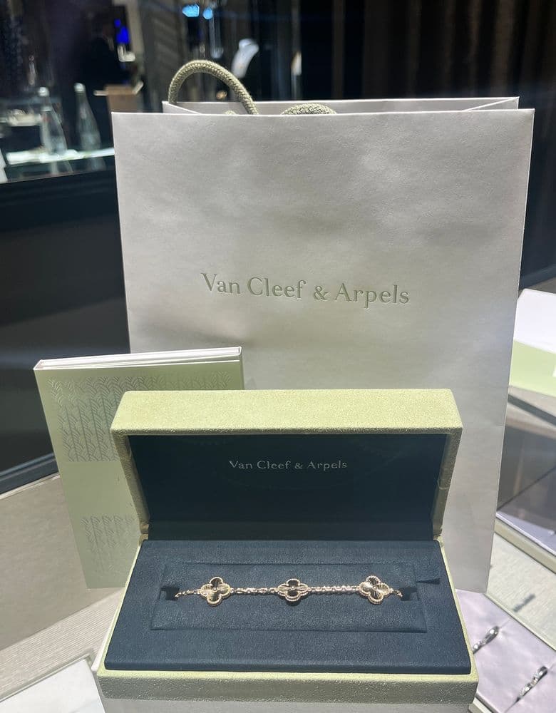 반클리프 기요세 팔찌