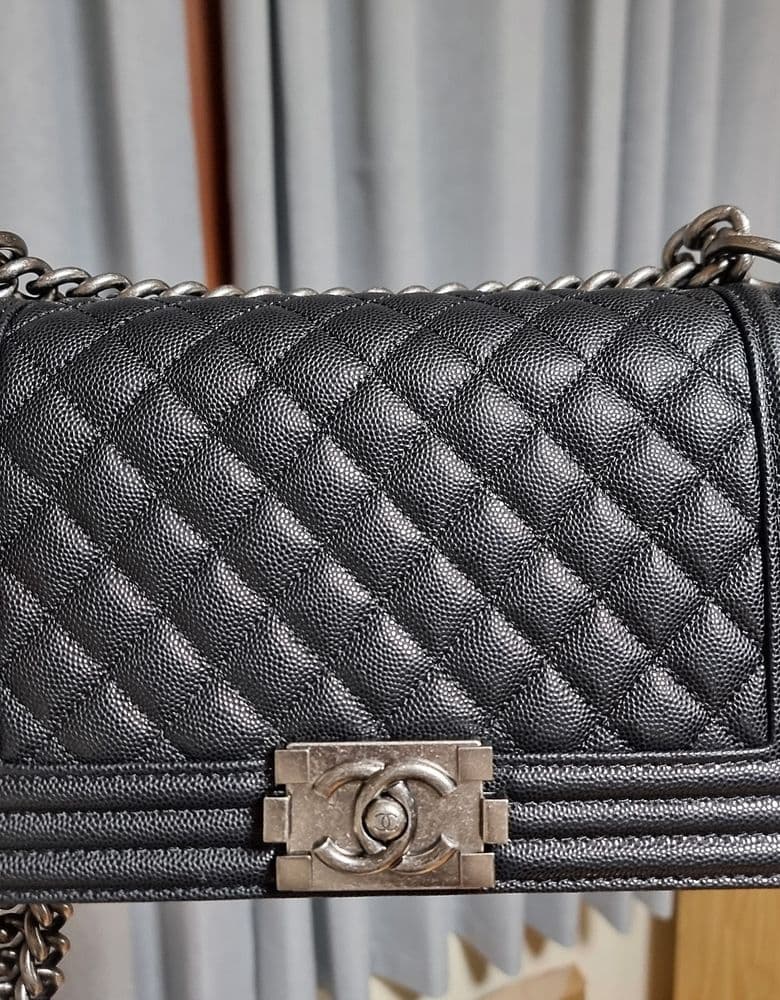 Chanel Boy Bag: Gold hardware or silver hardware?