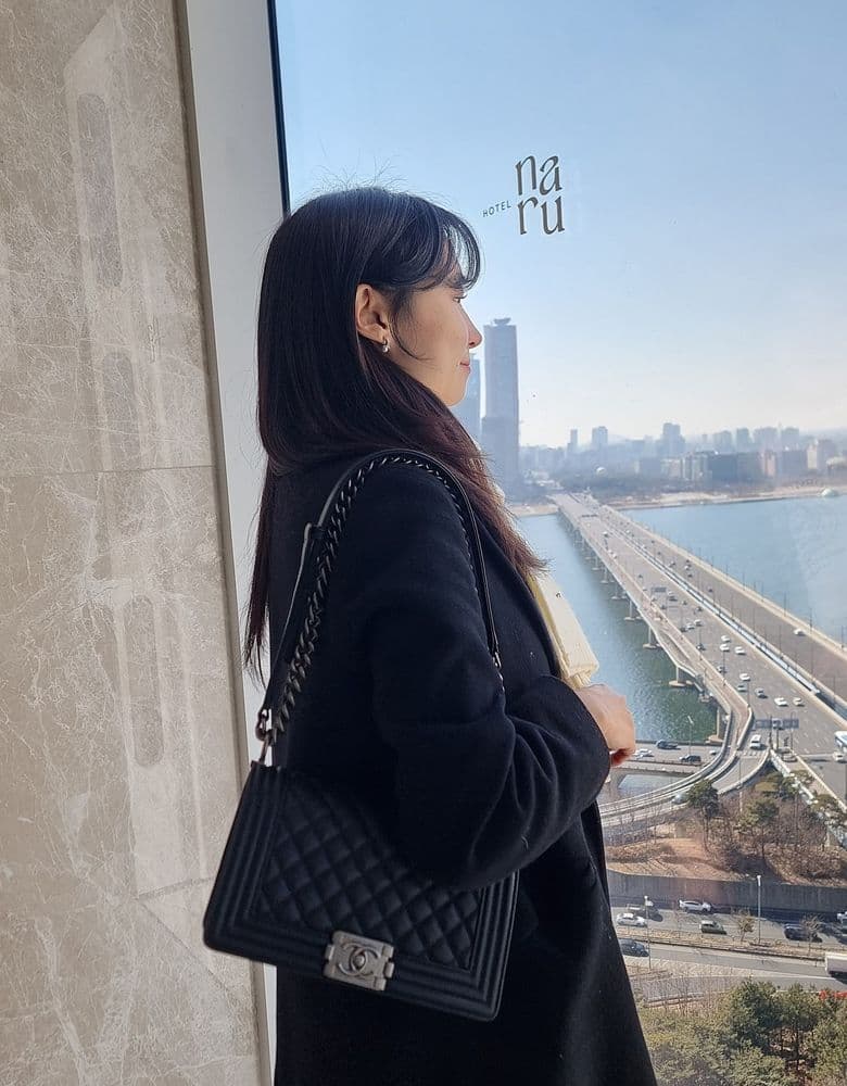 Chanel Boy Bag: Gold hardware or silver hardware?