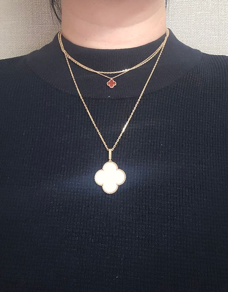 Van Cleef & Arpels Magic Alhambra Yellow Gold