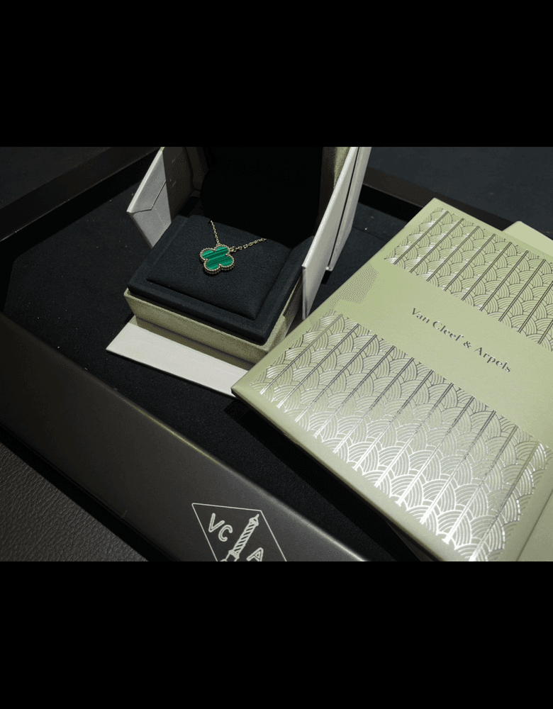 반클리프 말라카이트 목걸이