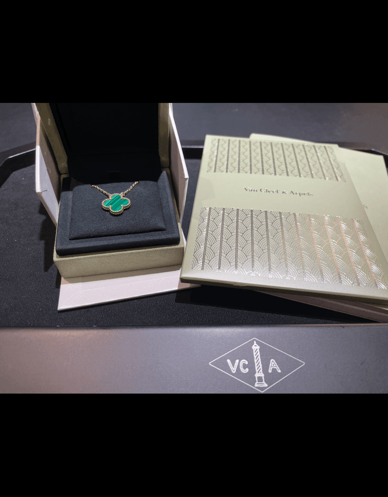 반클리프 말라카이트 목걸이