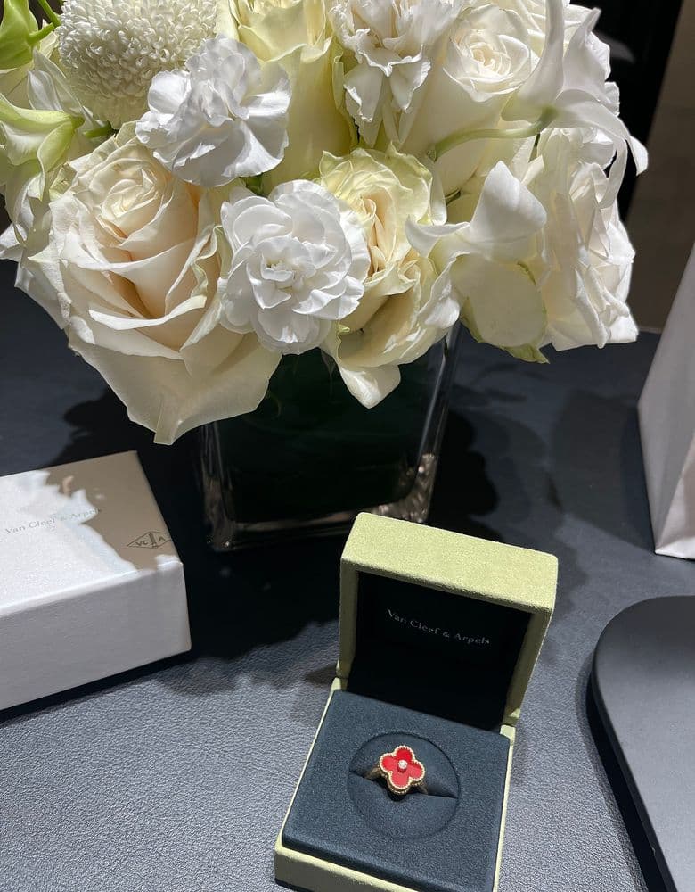 반클리프 알함브라 커넬리언 반지