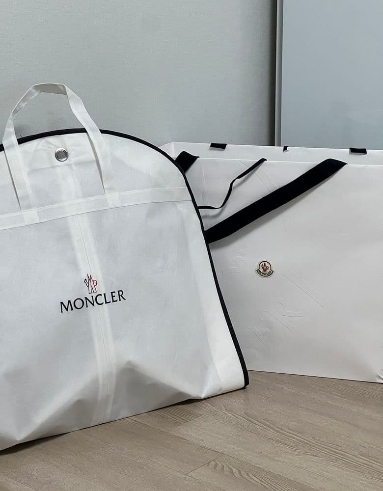 몽클레어 라이체퍼 블랙 패딩