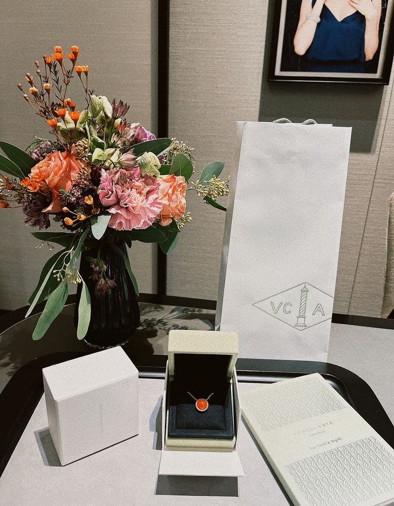 반클리프 빼를리 컬러 펜던트