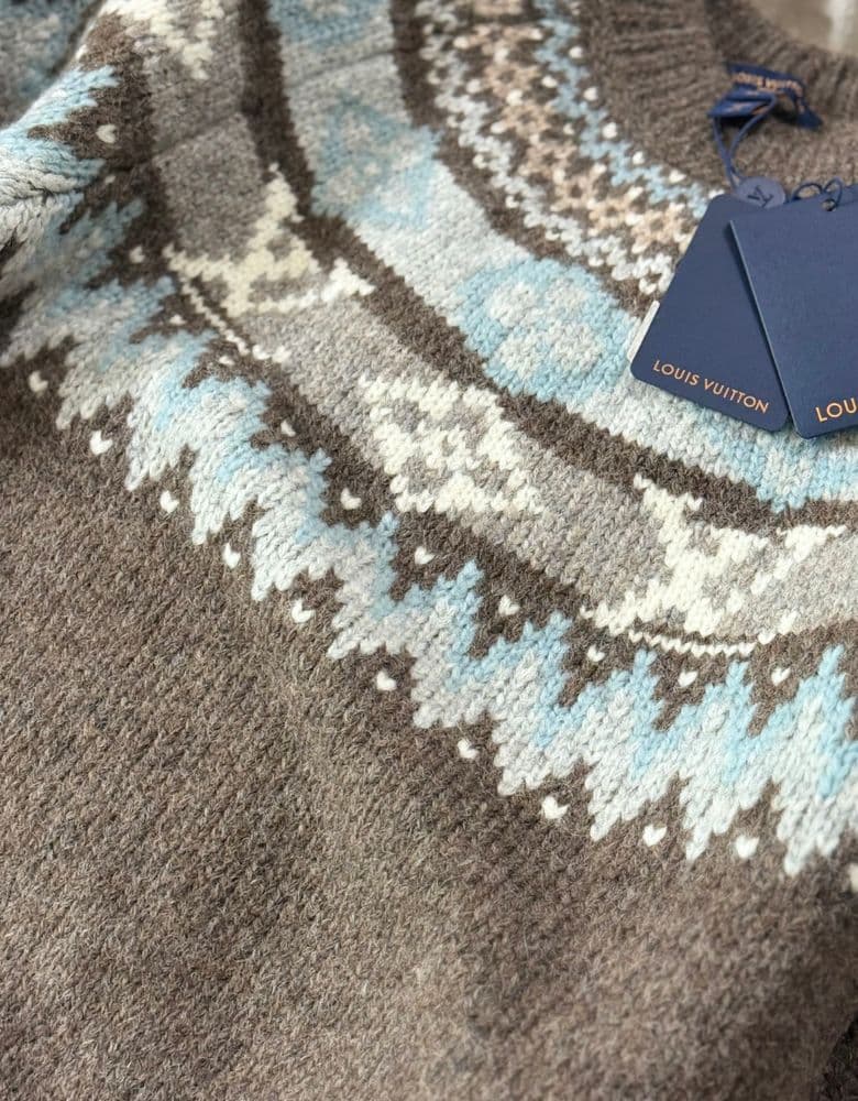 루이비통 그래픽 시그니처 니트 풀오버 s 사이즈 언박싱 & 착용 후기