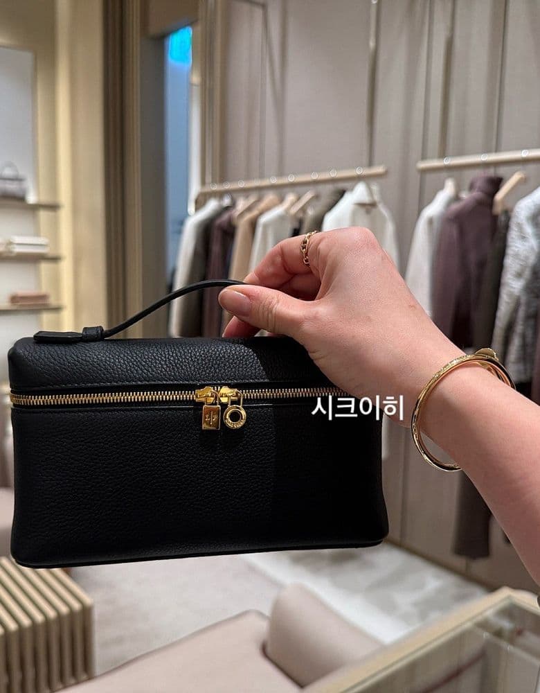 로로피아나 엑스트라 포켓 L19 블랙