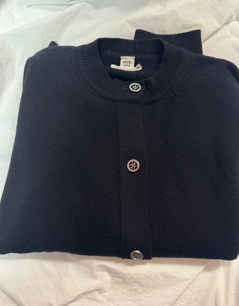 에르메스 26SS 롱 슬리브 가디건