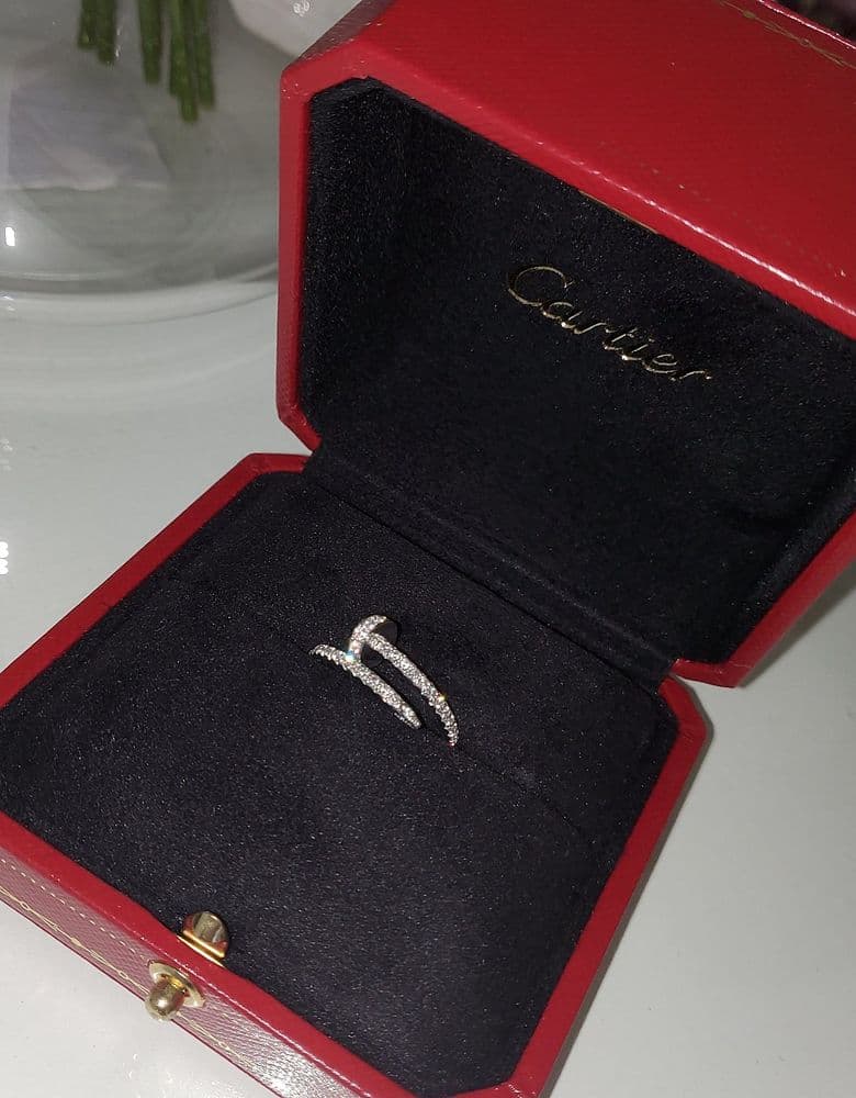 까르띠에 파베 앵끌루💎