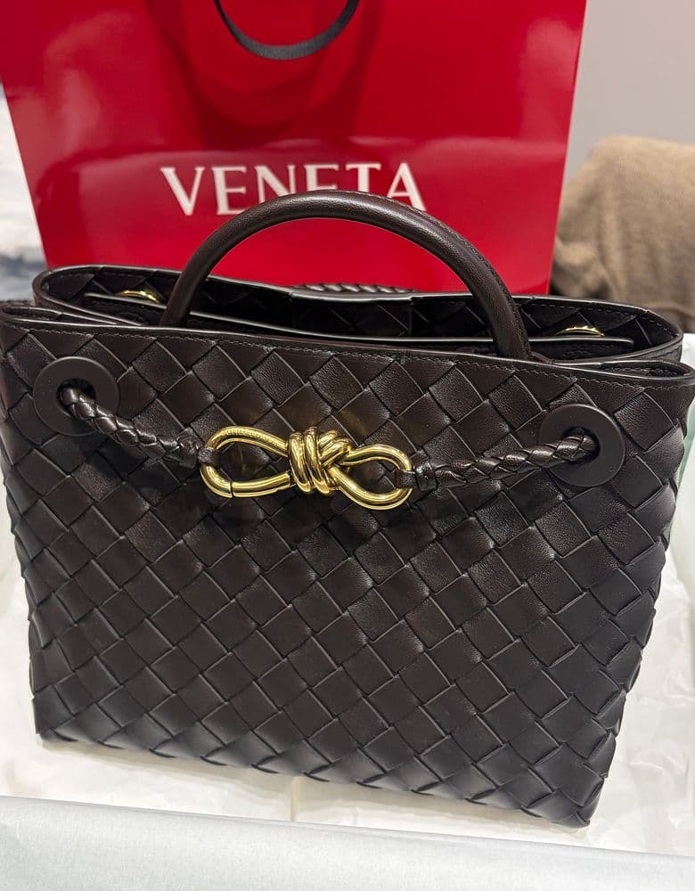 보테가베네타 안디아모 폰단트 