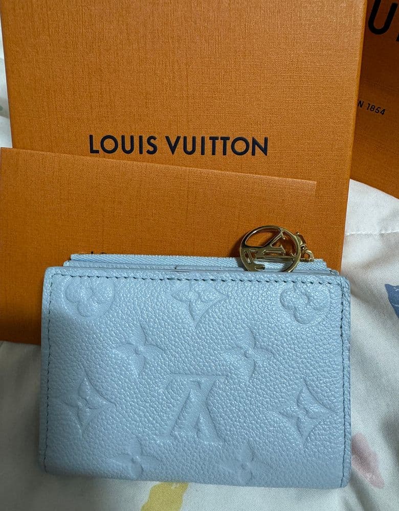 Louis Vuitton bifold wallet