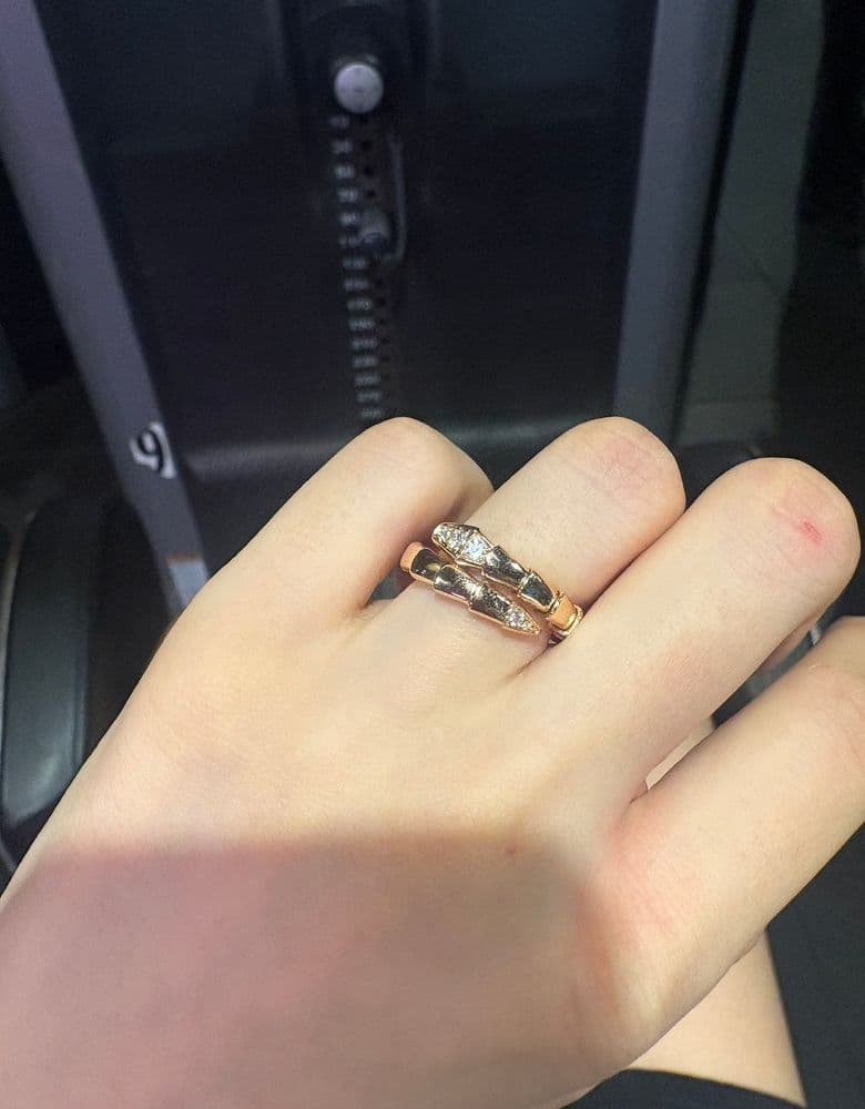 불가리 세르펜티 반지