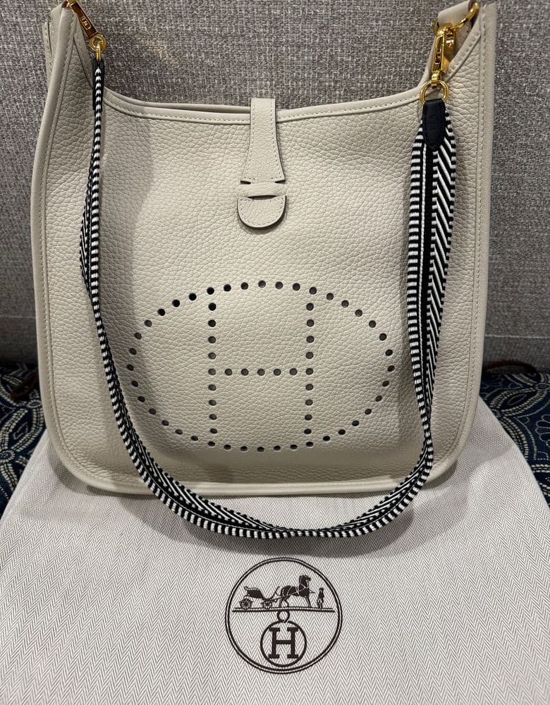 샤넬 클래식 미듐사이즈, 에르메스 에블린29, 로로피아나 룸백 L25