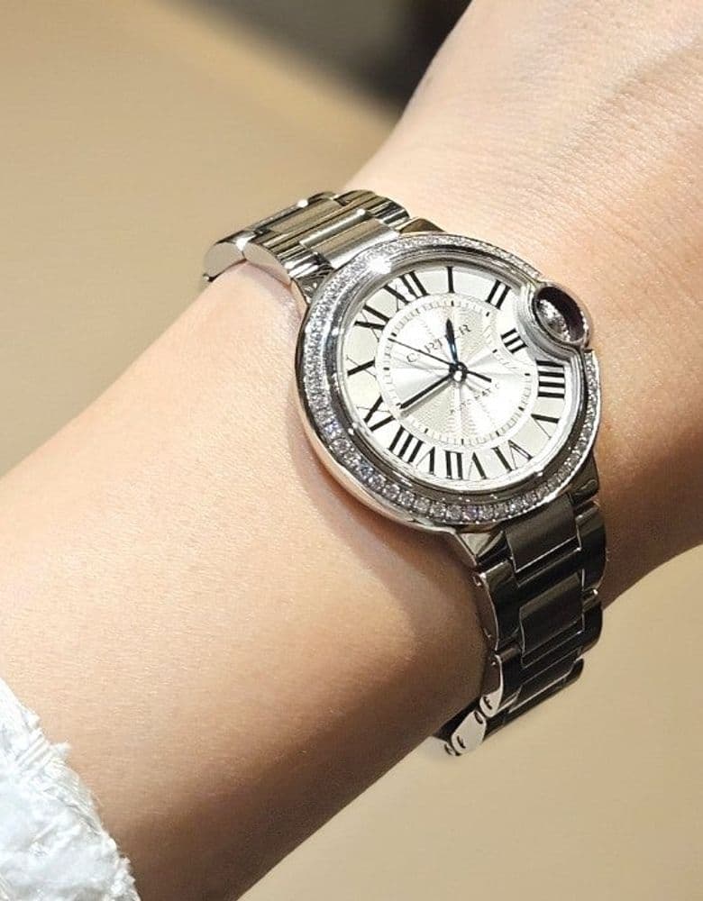 까르띠에 발롱블루 다이아 시계 33