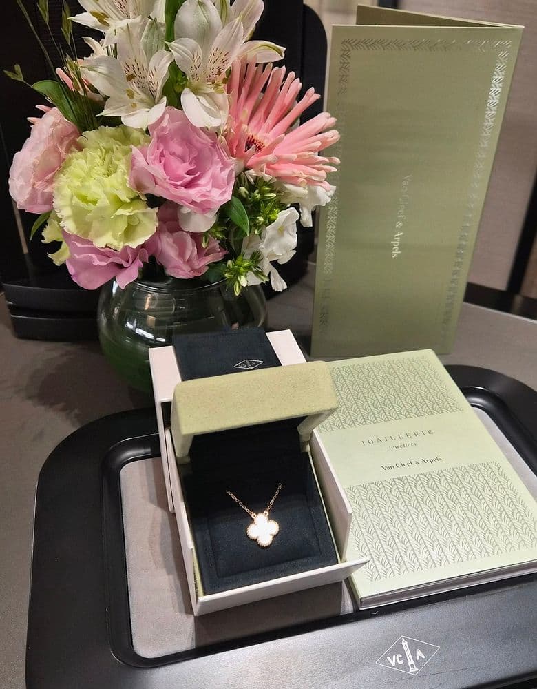 반클리프 스위트 알함브라 목걸이