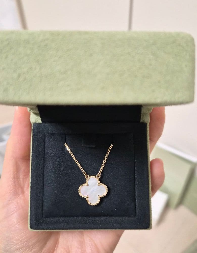 반클리프 스위트 알함브라 목걸이