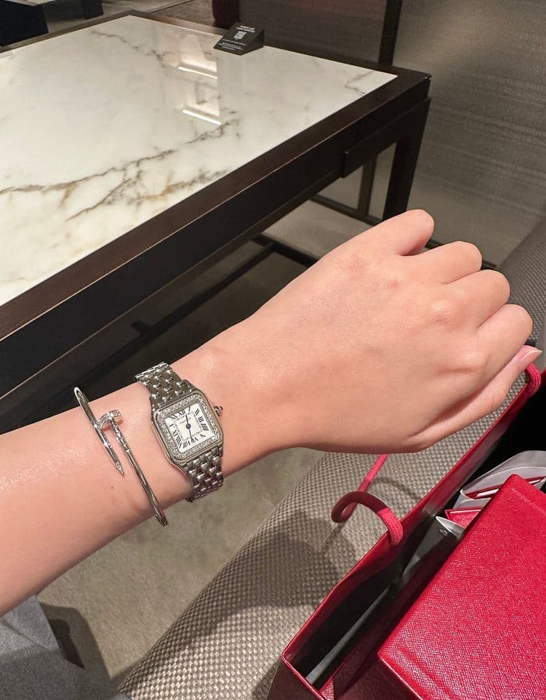 까르띠에 앵끌루, 팬더 다이아, 반클리프 마더오브펄 10모티브