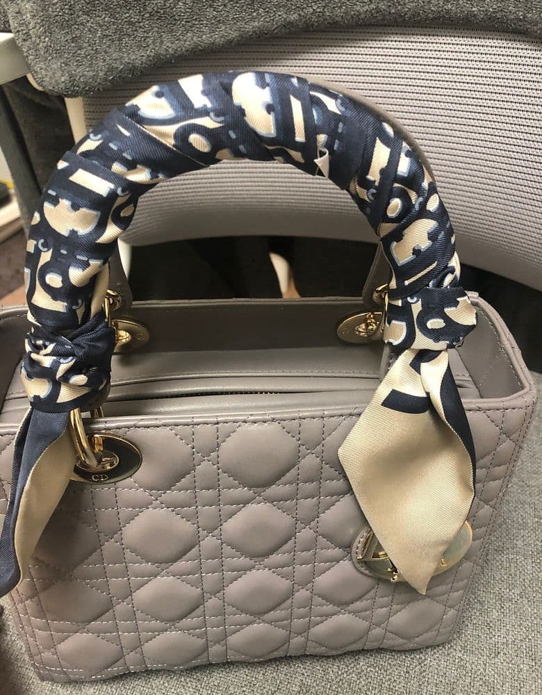 Dior Lady Dior Medium in Gray