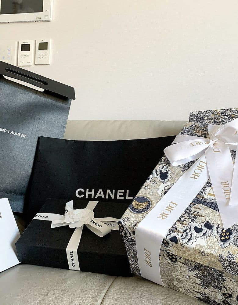 Dior Lady Bag / Saint Laurent Top Handle / Chanel WOC / Celine Card Wallet