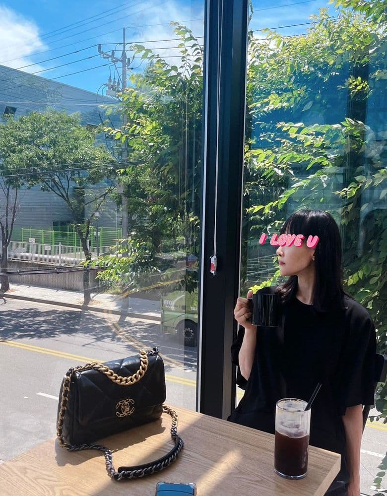 Chanel 19 bag, Chanel 22 bag