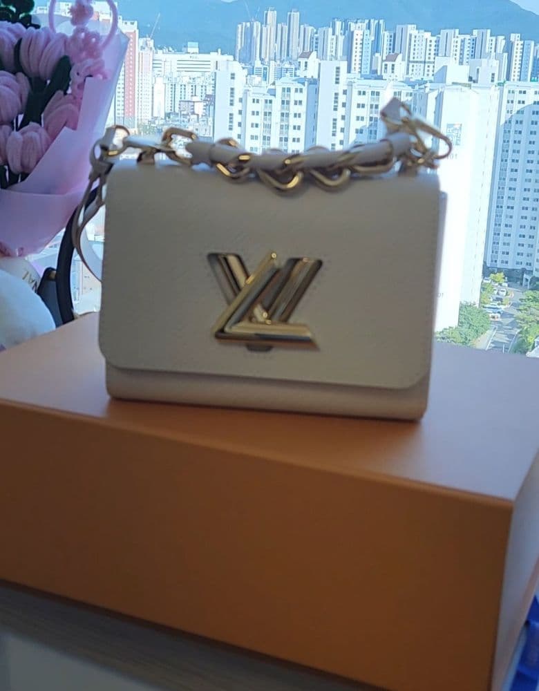Louis Vuitton Twist PM in White