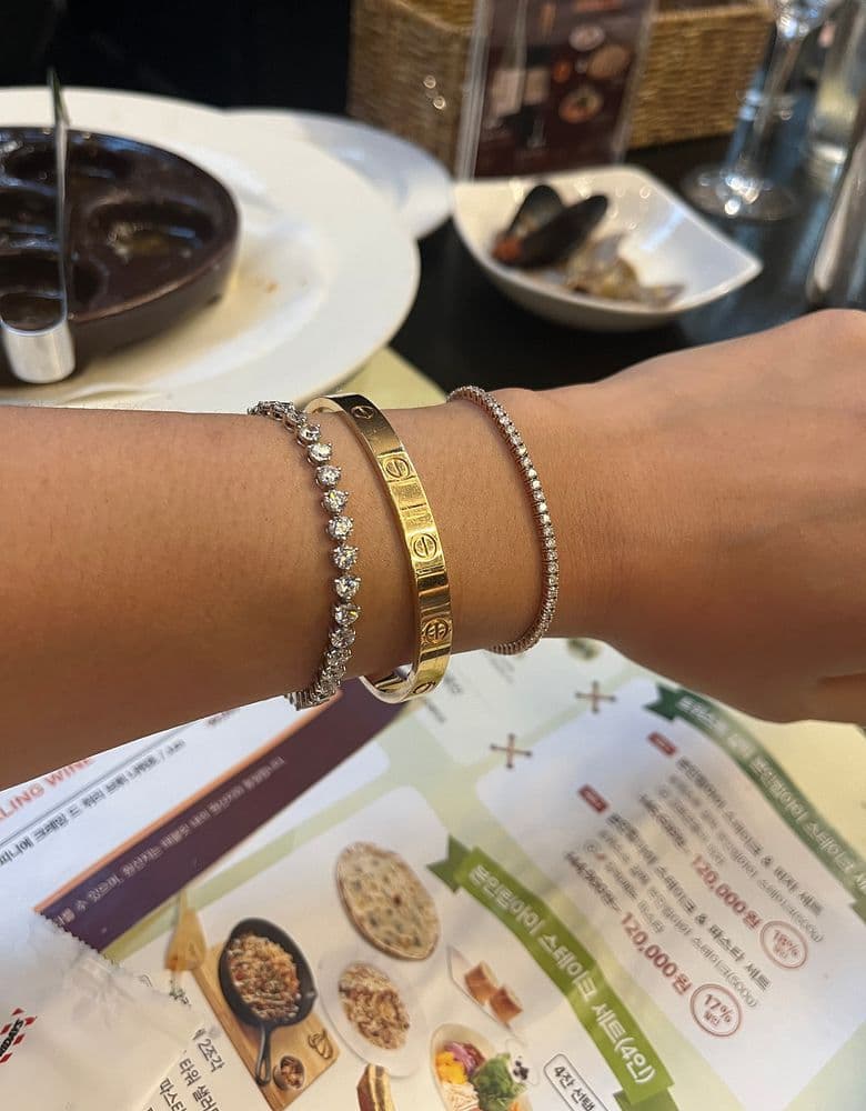 Cartier Love and Juste un Clou