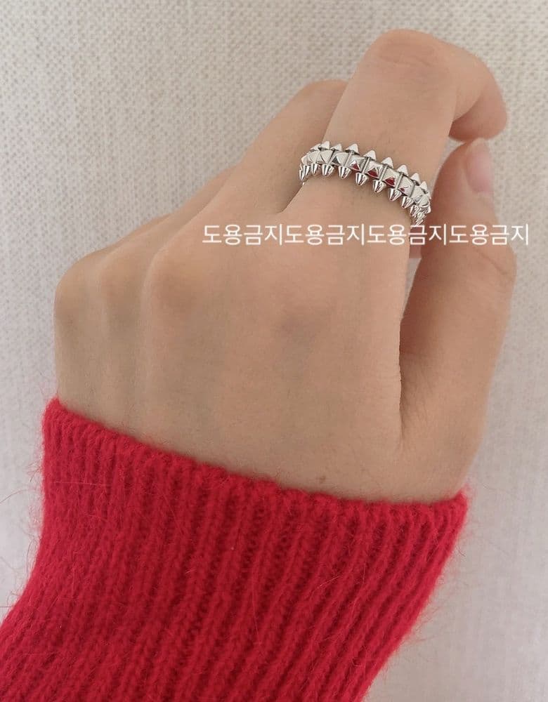 Bulgari and Cartier daily essentials (B.Zero1, Serpenti, Clash, Juste un Clou).