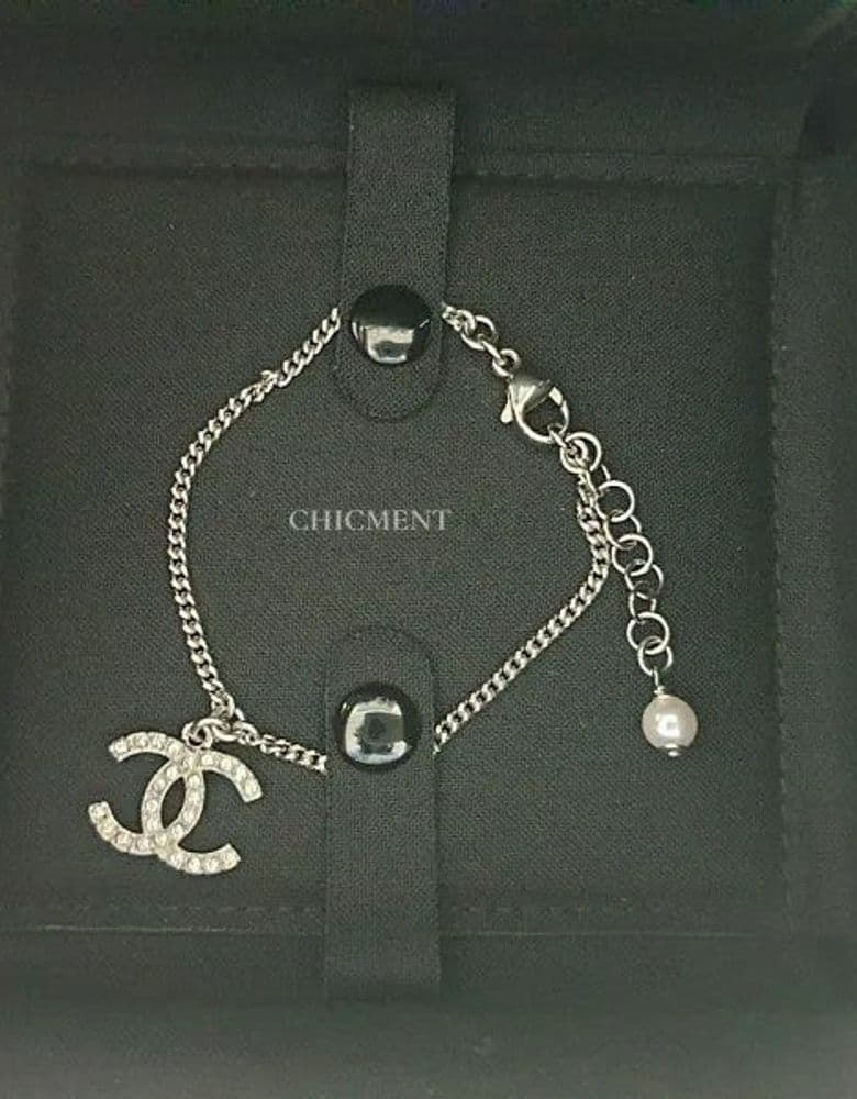 Chanel 22C CC Logo Bracelet