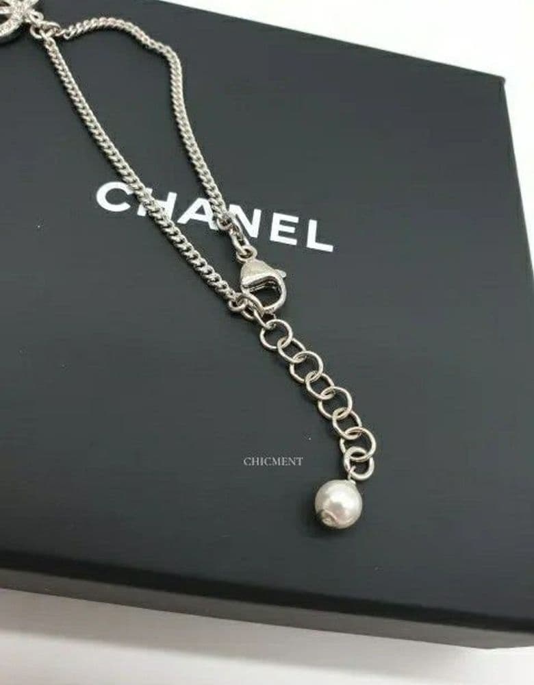Chanel 22C CC Logo Bracelet
