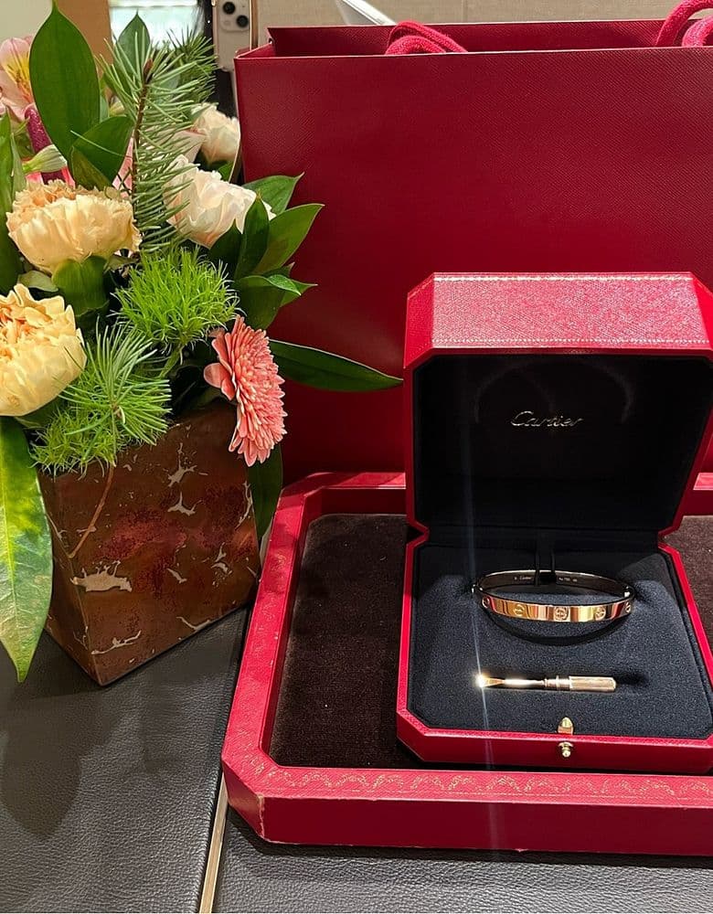 (W) Cartier Love Bracelet, Yellow Gold