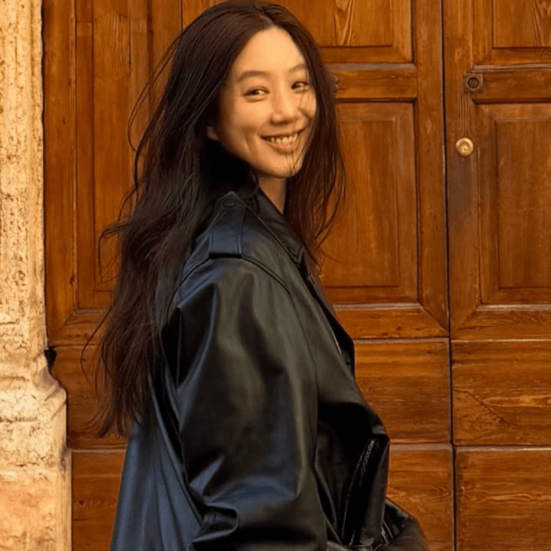 What spring jacket should I wear? Trendy outerwear styling tips from the stars.