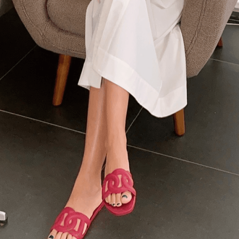 날씨따라, 기분따라. 에르메스로 발끝 꾸미는 4가지 방법