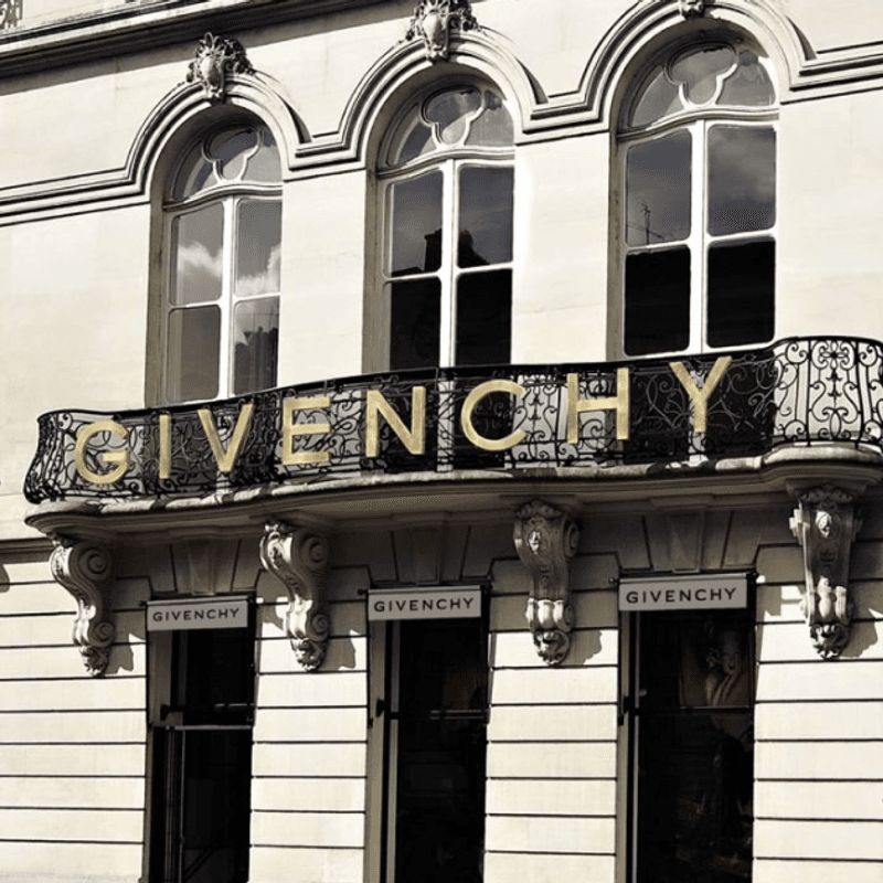 지방시, 국내에서 못 본다. 한국 시장 철수