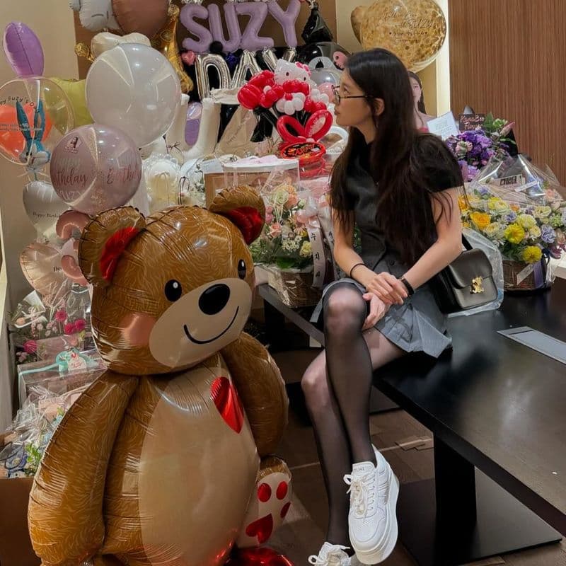 수지의 상큼한 셀린느 룩