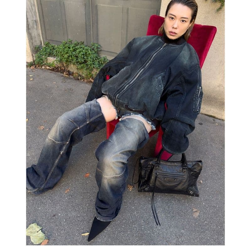 Shooting star Kim Ye-ji fronts Balenciaga campaign.