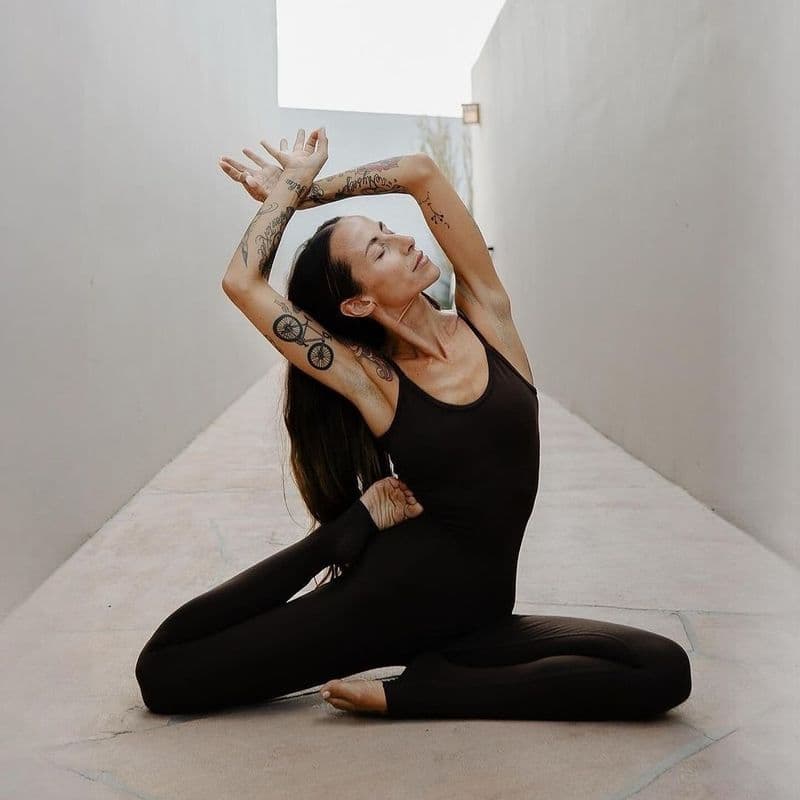 요가복계 에르메스, 알로요가 한국 상륙