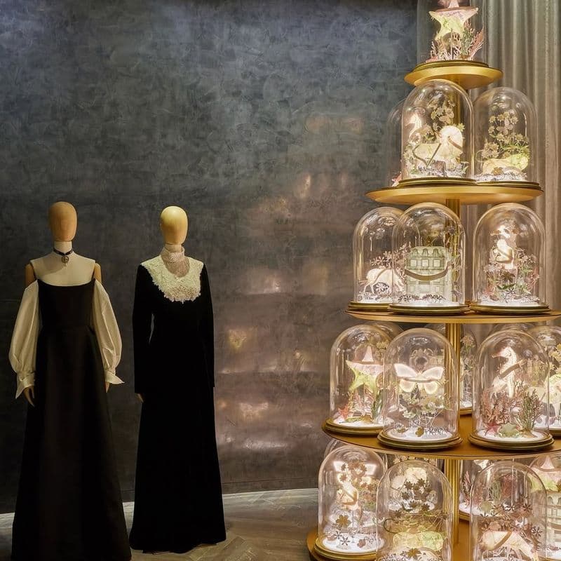 홀리데이 무드 가득 담은 서울 하우스 오브 디올