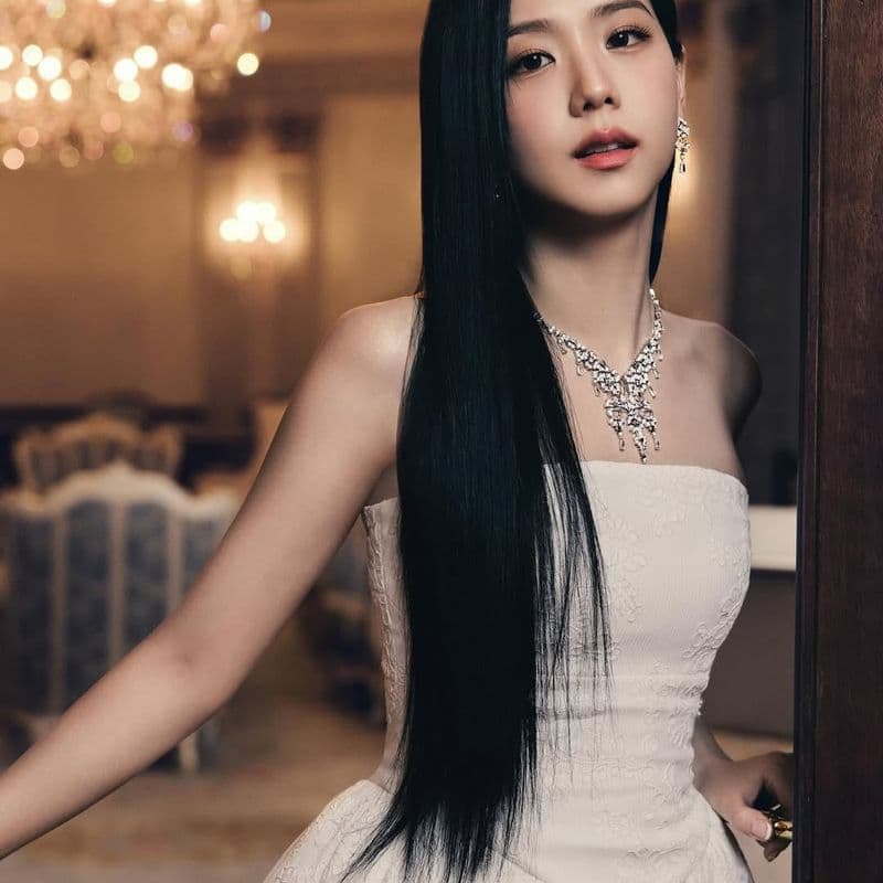 까르띠에, 블랙핑크 지수에게 LVMH의 두 배 계약금 제안