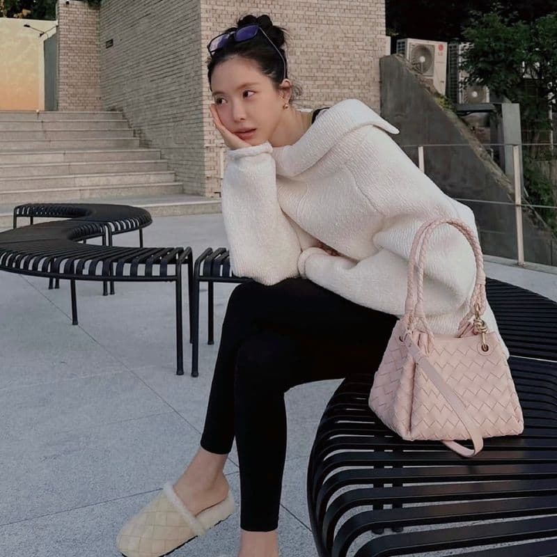 손나은이 픽한 보네가 베네타 아이템