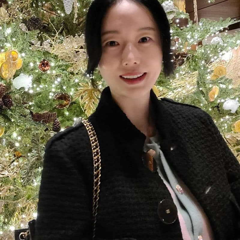 Lee Jung-hyun's effortlessly chic and high-class fashion.