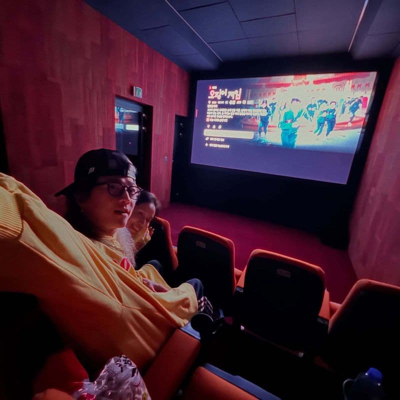 팝핀현준, 오징어 게임2 감상한 개인 극장 공개