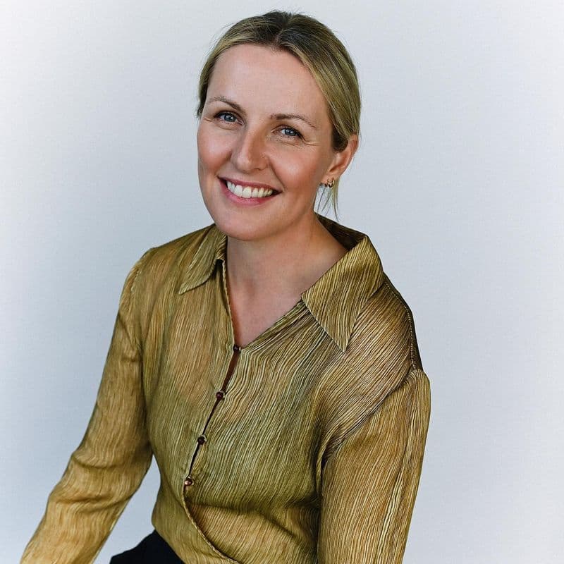 영국패션협회(BFC), 새로운 CEO로 로라 위어 임명