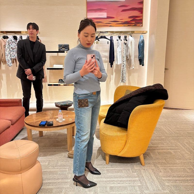 디올과 루이비통의 2024 FW 시즌 청바지 착용 후기