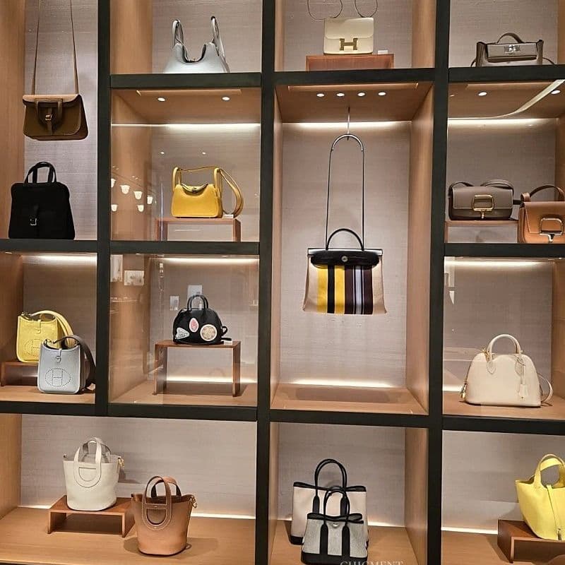 A glimpse into the Hermes store in San Francisco and my travelogue.