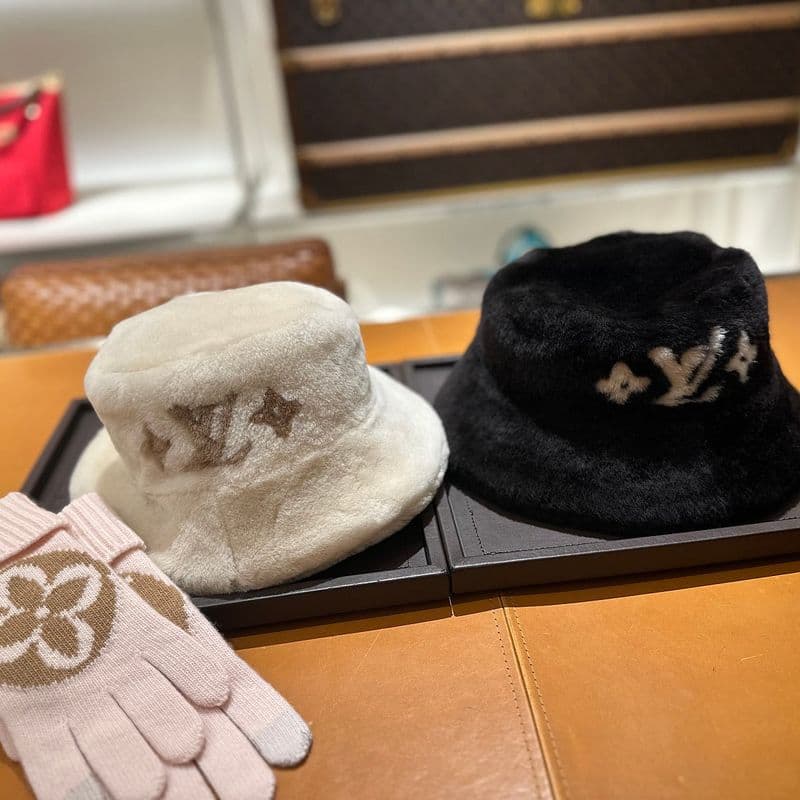 추운 겨울 루이비통 방한 아이템 추천!