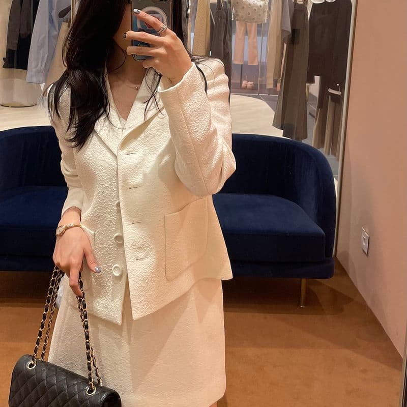 Spring styling is here! A review of the MAiNE 25 SS Collection.