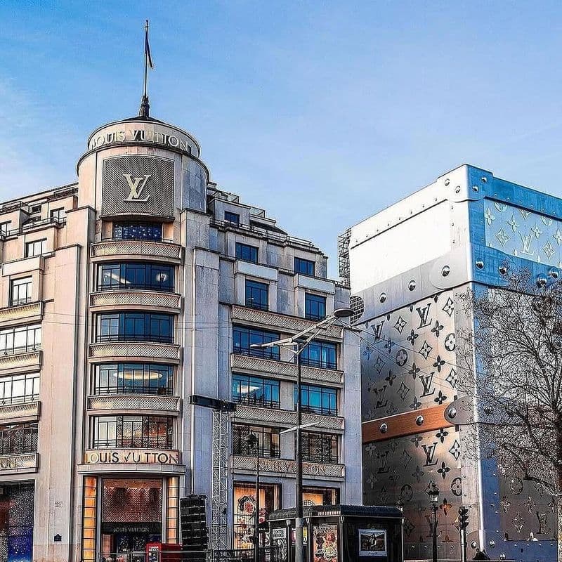 루이비통, 첫 번째 럭셔리 호텔