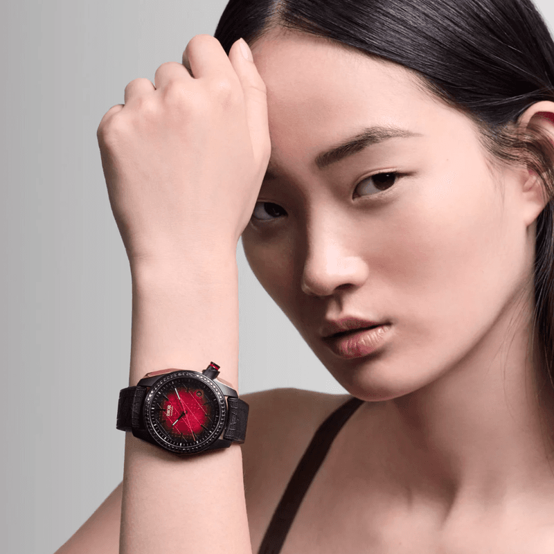 디올, 새로운 Chiffre Rouge 타임피스 공개